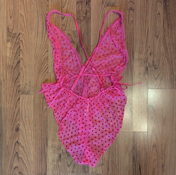 NWOT Tease Mini Hearts Flocked Mesh Romper in Pink, Size M - Picture 3 of 4